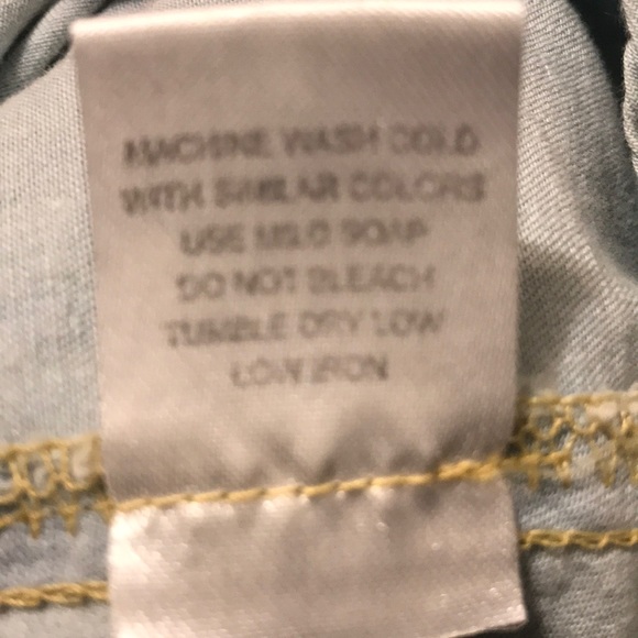 Charlotte Russe Chambray Blouse light Blue Button up size XS - Picture 6 of 10